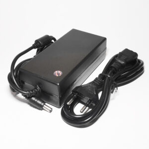 OPTONICA tápegység - 12V/6,5A - 80W - 5,5x2,5mm DC dugóval