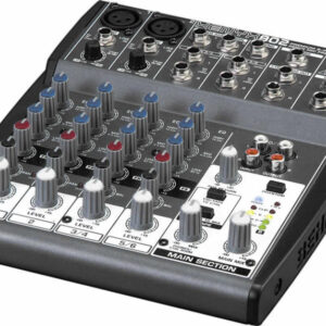 Behringer XENYX 802S keverő