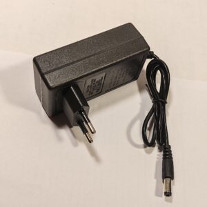 Hálózati adapter, lithium akku töltő – 21V/2A